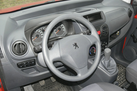 Dopravní portál -> testy aut -> Peugeot Bipper